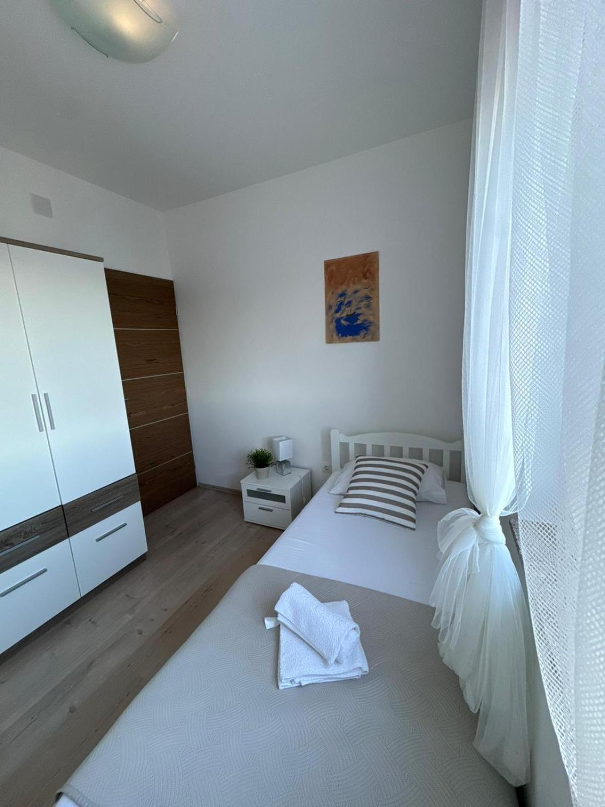 Apartmani "Bodulo" Povljana Exterior foto